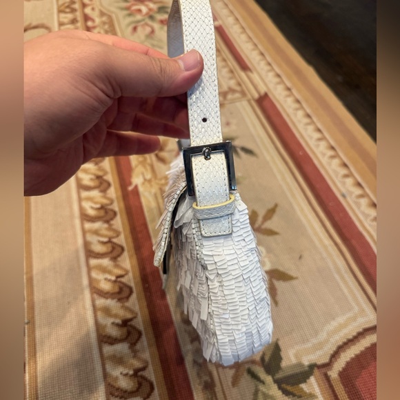 Vintage Fendi Sequins Baguette White Designer Shoulder Bag With Lizard Accents - Picture 8 of 16